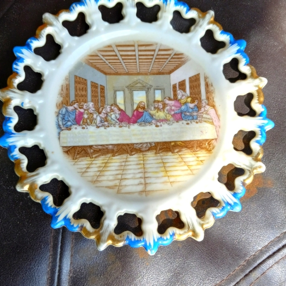 Last supper gold rim plate